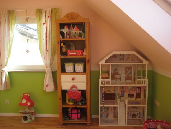 Kinderzimmer 'Rosa-Grüner Mädchentraum'