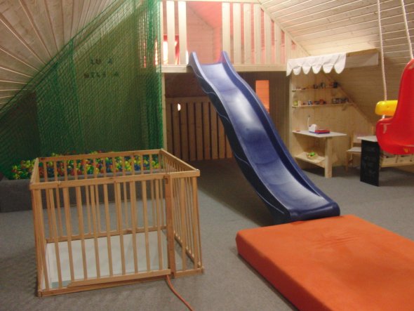 Kinderzimmer 'Spielzimmer auf dem Speicher'